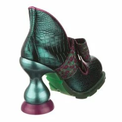 IRREGULAR CHOICE Aw Shucks -IRREGULAR CHOICE Shop 4710 02A 3 Aw Shucks Irregular Choice Emerald Green Snub Nosed Curved High Heels 82c47fe7 a897 41ff 9ae3 554081cadeee
